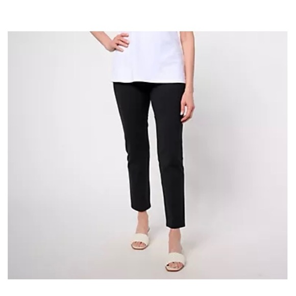 Women with Control Pants - SIZE 1XP NWOT Women with Control Tummy Control 86/14 Slim Leg Black Pant